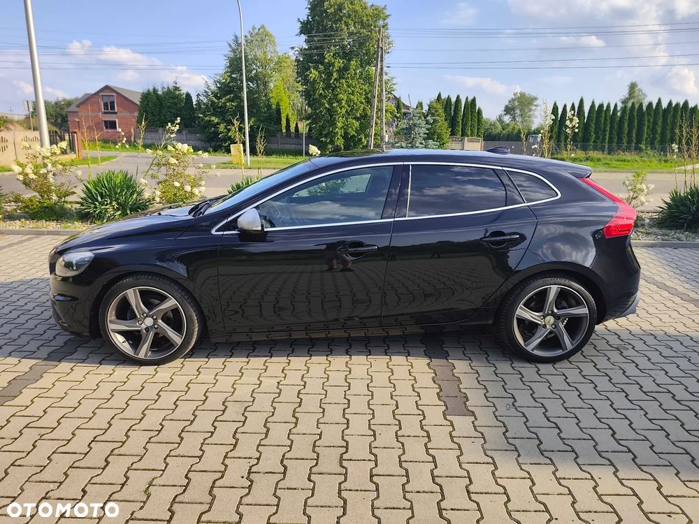 Volvo V40 D2 R Design - 2