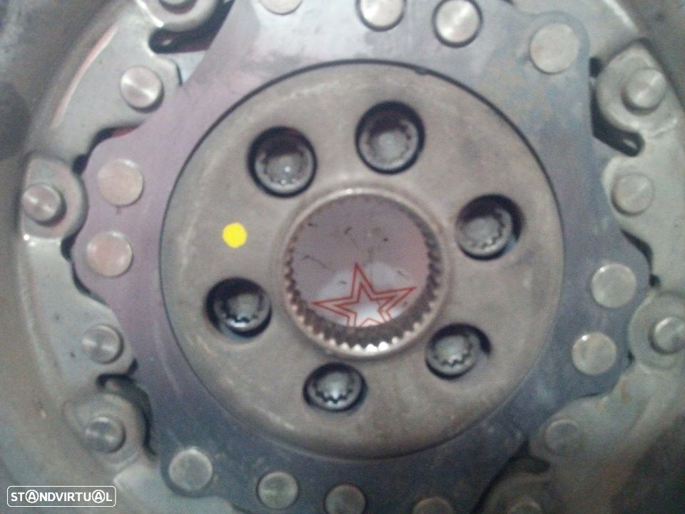 VOLANTE MOTOR SKODA OCTAVIA II 2006 -03G105266AP - 2