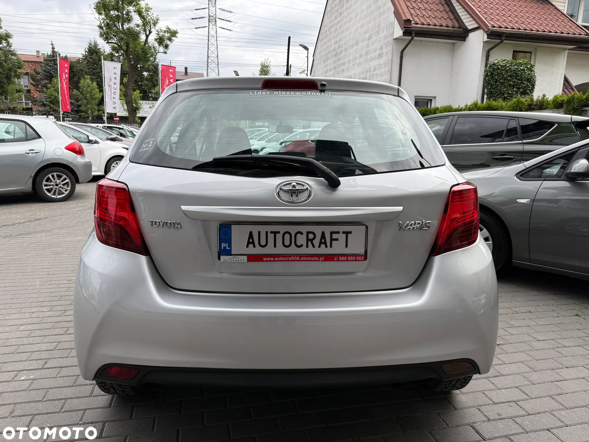 Toyota Yaris 1.0 Premium - 21
