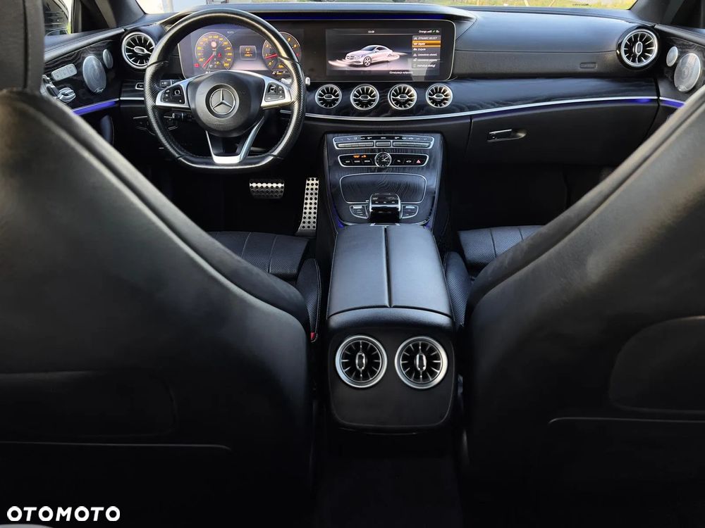Mercedes-Benz Klasa E 300 Coupe 9G-TRONIC - 15