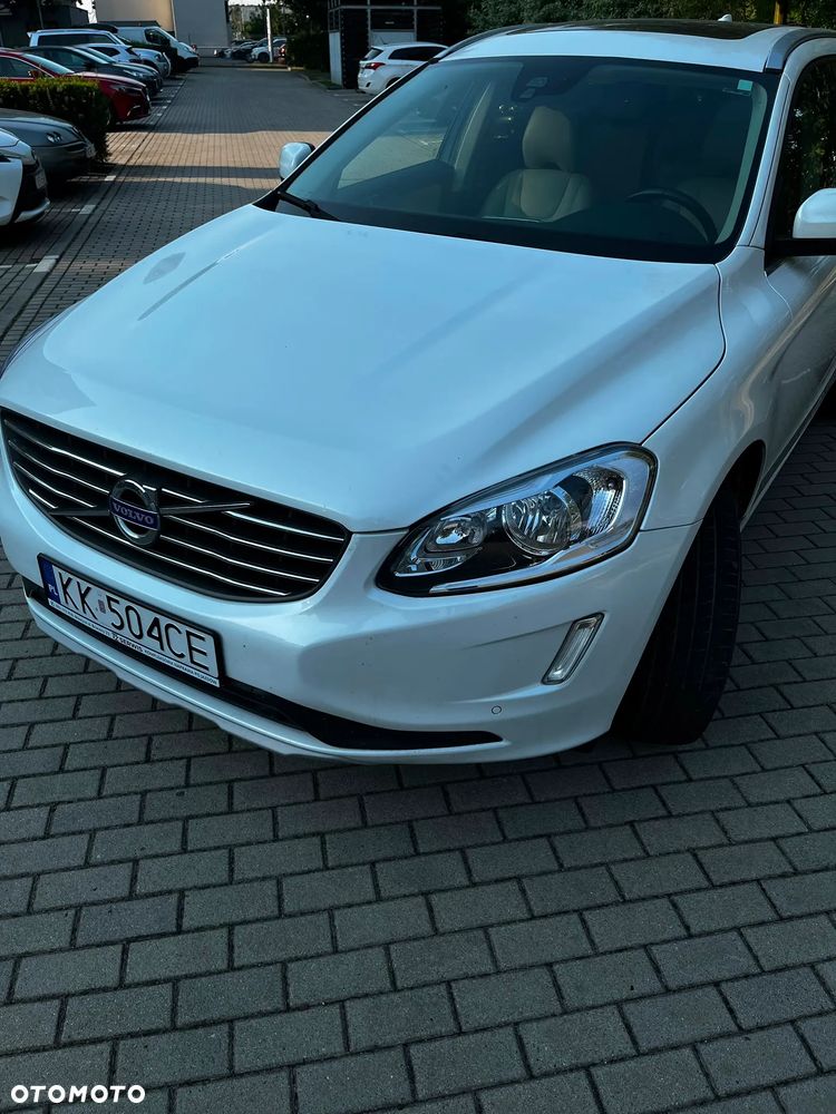 Volvo XC 60 T5 AWD Momentum - 5