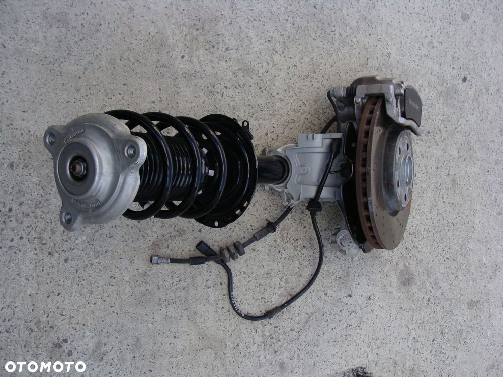 amortyzator zwrotnica prawa mercedes gla h247 a2473208801 - 3