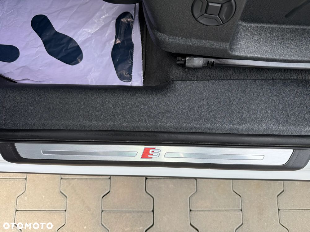 Audi Q3 35 TDI quattro S tronic S line - 10