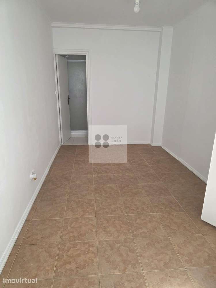 Arrenda-se Moradia T1+1, centro Alhandra. - Grande imagem: 4/14