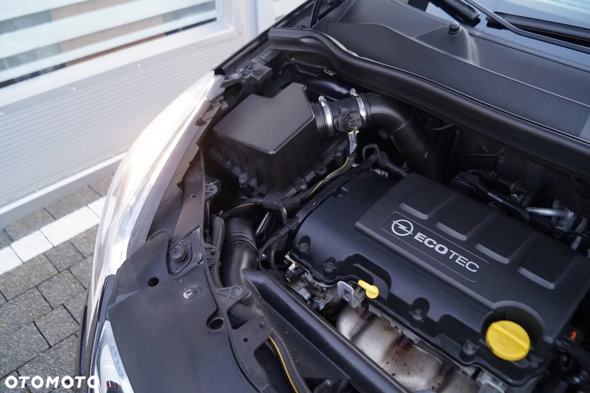 Opel Corsa 1.2 Essentia - 29