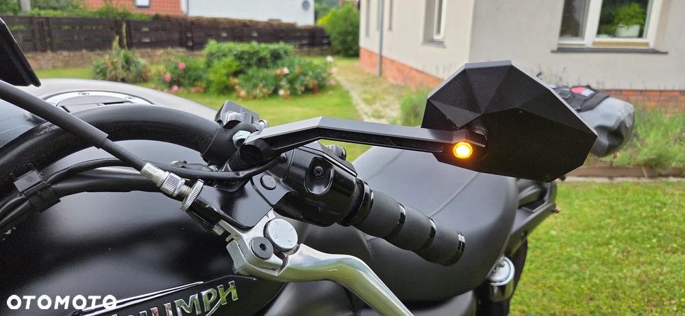 Triumph Rocket - 11