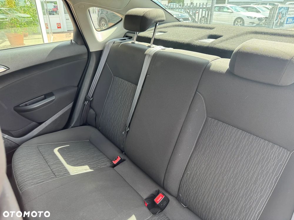Opel Astra 1.6 Essentia - 13