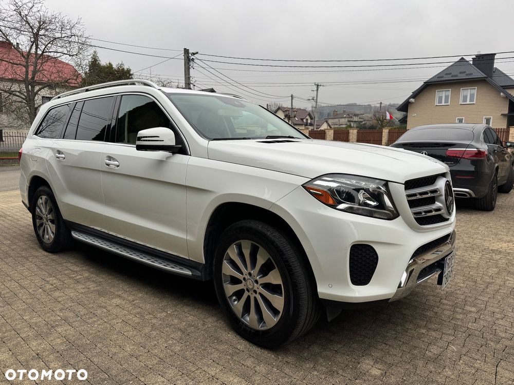 Mercedes-Benz GLS - 11