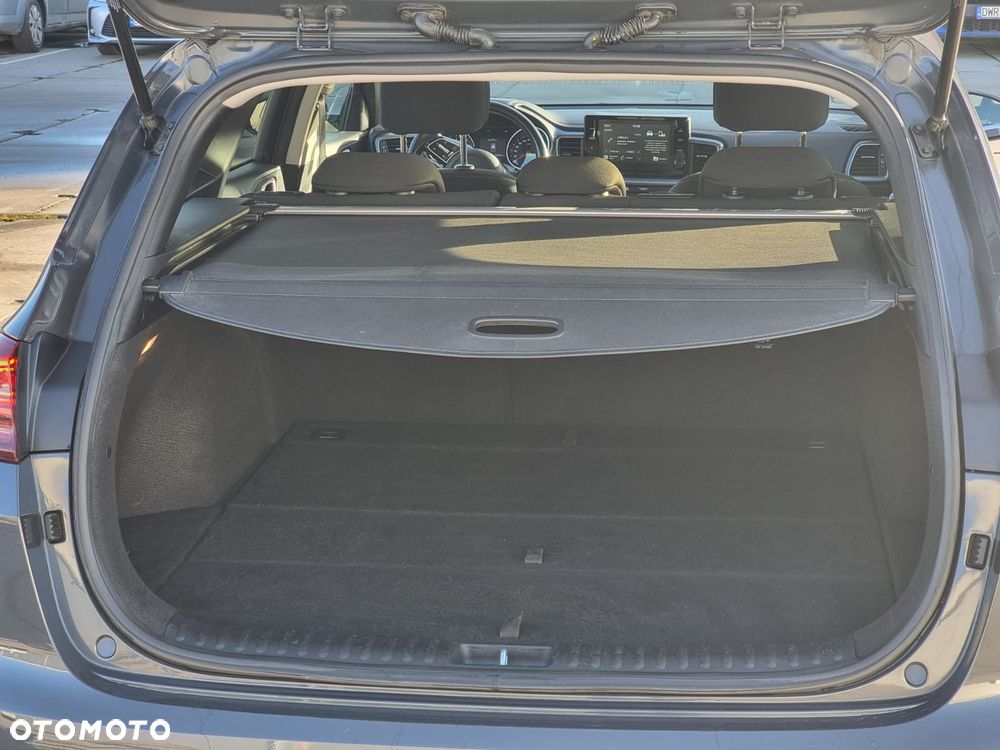 Kia Ceed 1.6 CRDi SCR M - 7