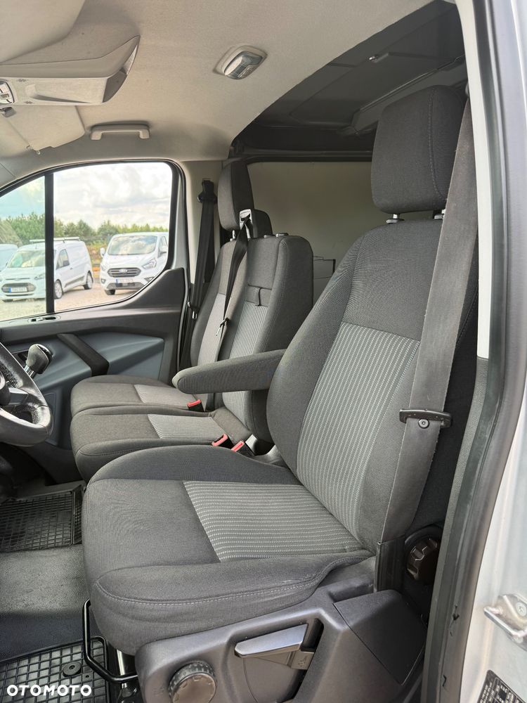 Ford Transit Custom - 26