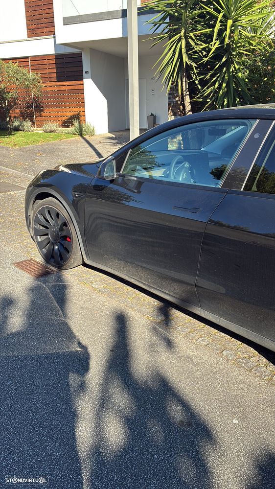 Tesla Model Y Performance Tração Integral - 10