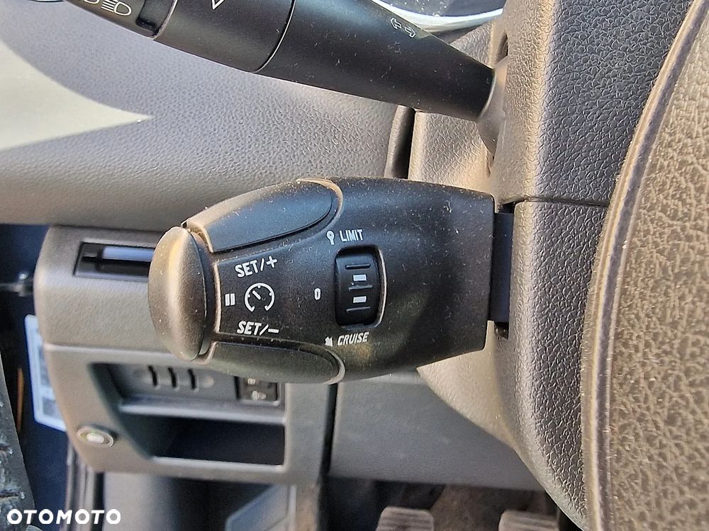 Peugeot 3008 1.6 Access - 16