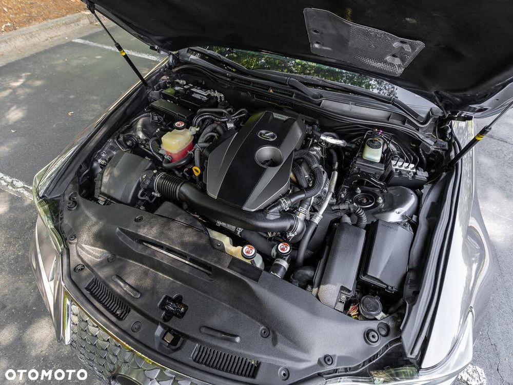 Lexus IS 200t F Sport - 16