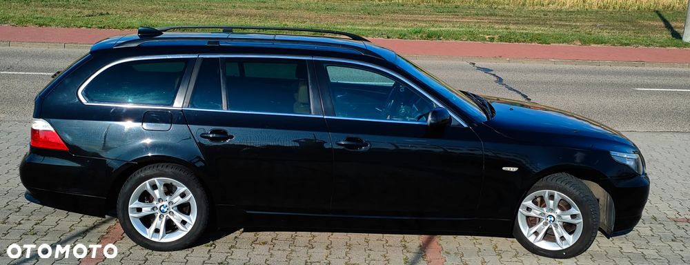 BMW Seria 5 525d xDrive Touring - 3