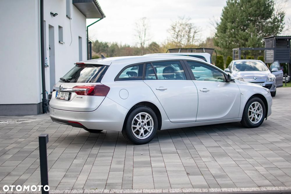 Opel Insignia - 12