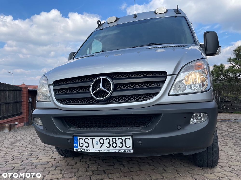 Mercedes-Benz Sprinter - 8