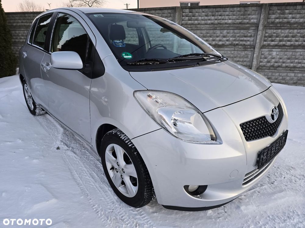 Toyota Yaris 1.3 VVT-i Multi Mode Executive - 1