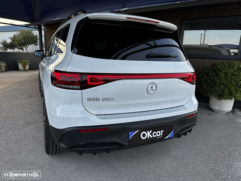 Mercedes-Benz EQB 250 AMG Line - 17