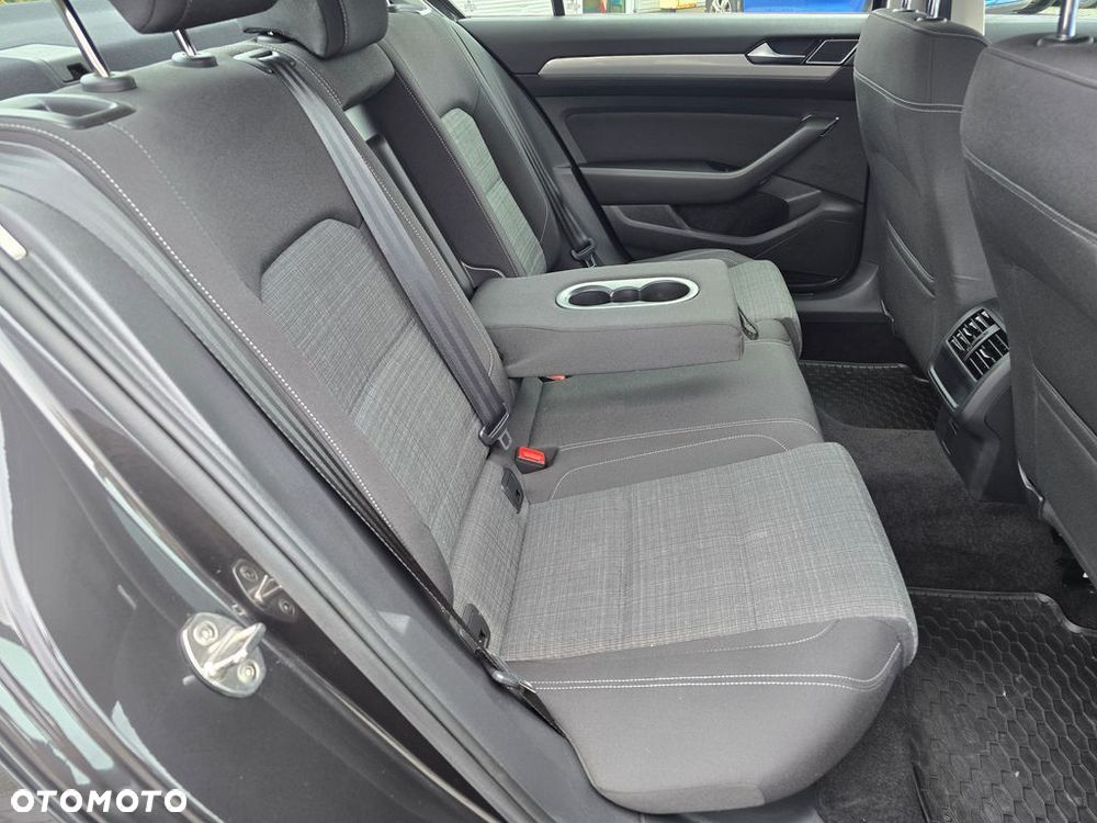 Volkswagen Passat 2022