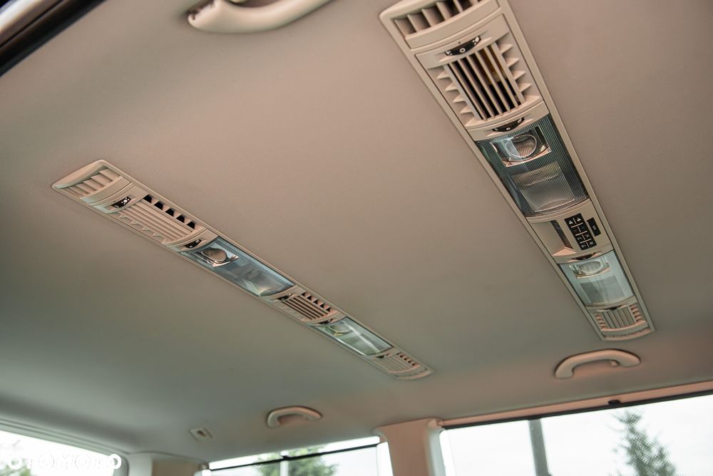 Volkswagen Multivan - 26