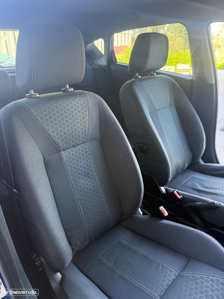 Ford Fiesta 1.25 Trend - 38