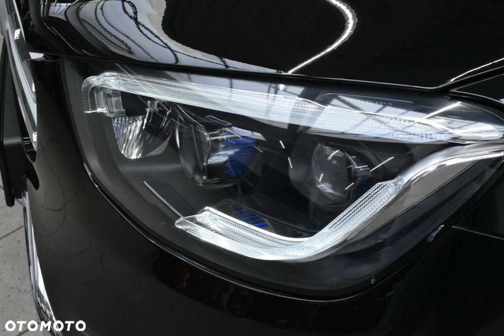 Mercedes-Benz GLC - 25