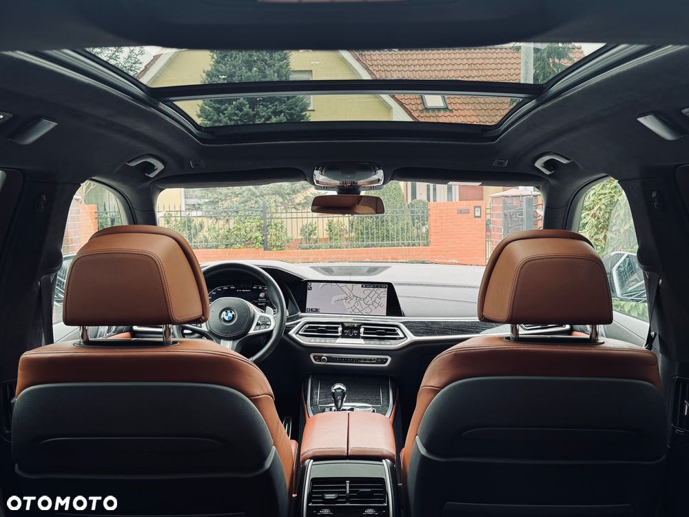 BMW X7 M50i sport - 13