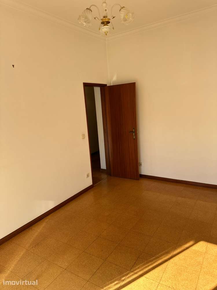 Apartamento T2 RUA DA VEIGA - Grande imagem: 5/12
