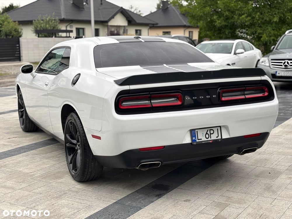 Dodge Challenger 3.6 SXT - 10