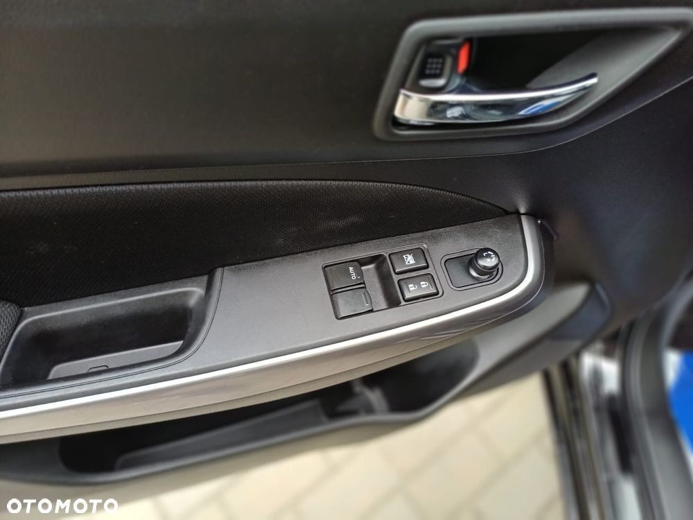 Suzuki Swift 1.2 Premium Plus - 16