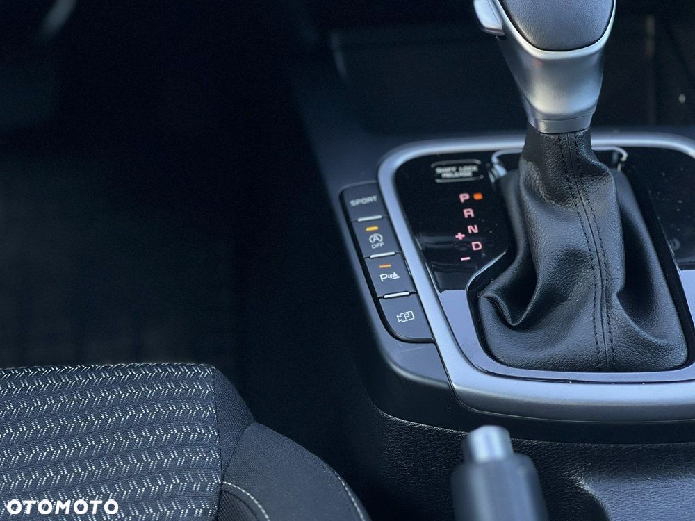 Kia Ceed 1.5 T-GDI M DCT - 21
