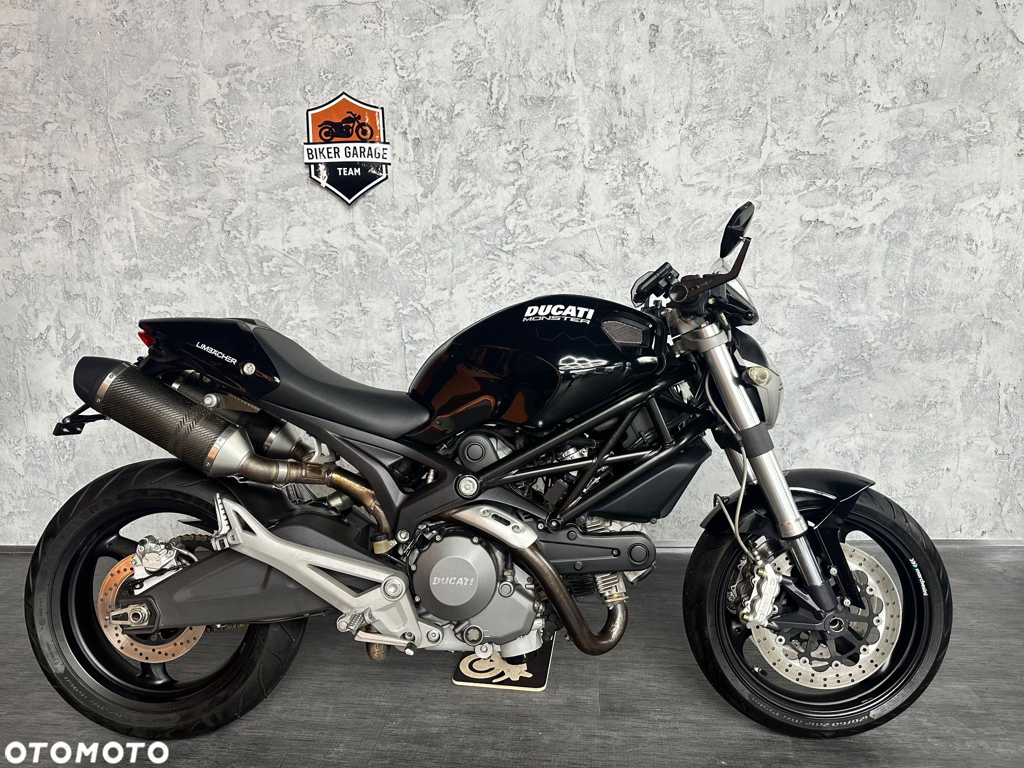 Ducati Monster - 1