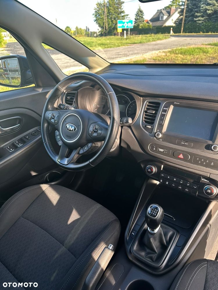 Kia Carens 1.7 CRDi 115 Dream Team Edition - 10
