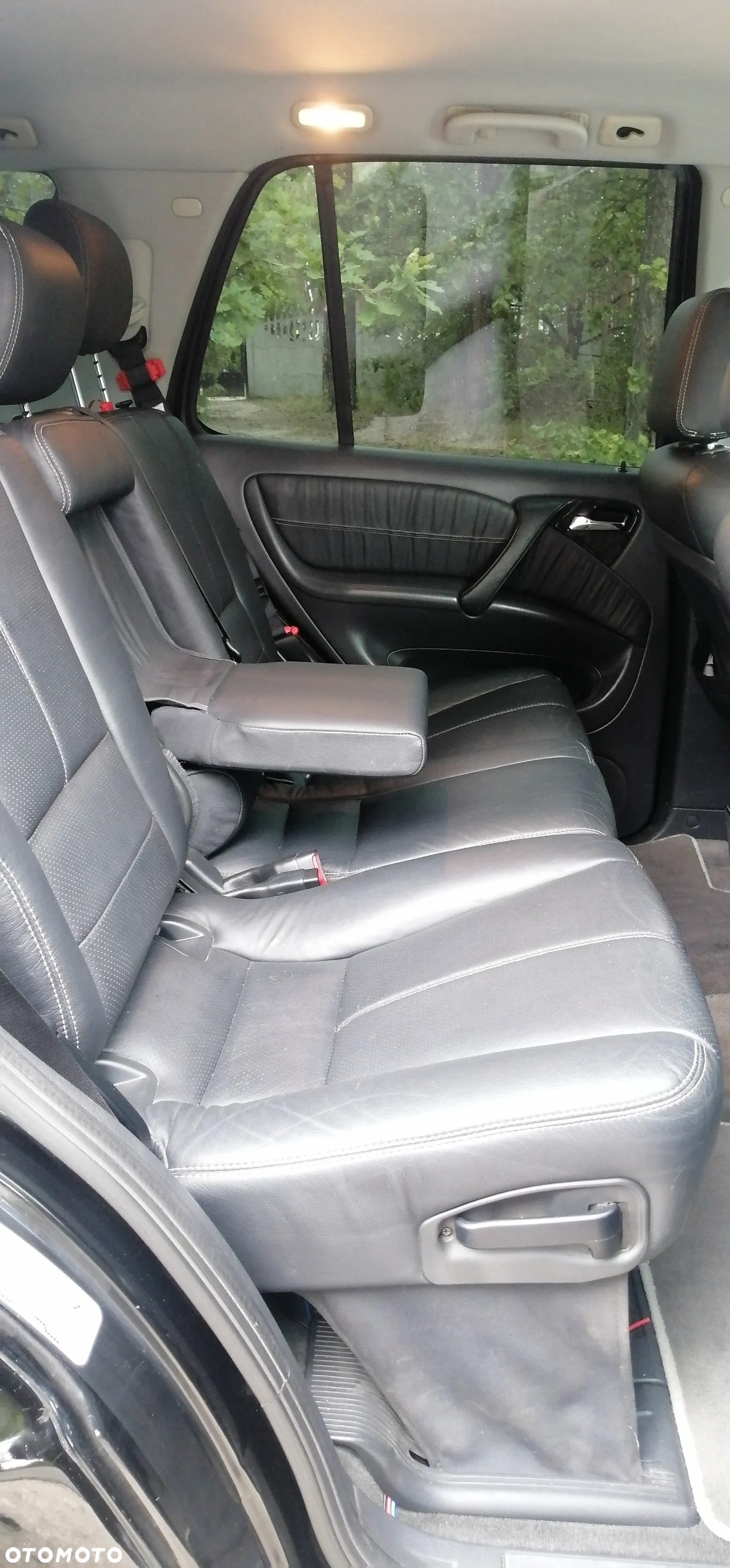 Mercedes-Benz ML - 15