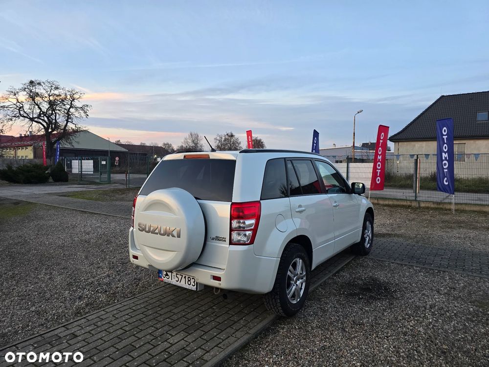 Suzuki Grand Vitara 2.4 Premium - 6