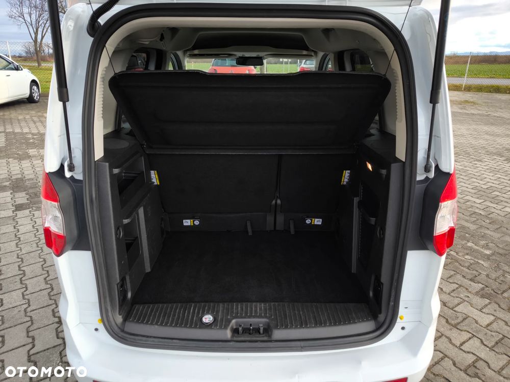 Ford Tourneo Courier 1.5 TDCi Titanium - 13