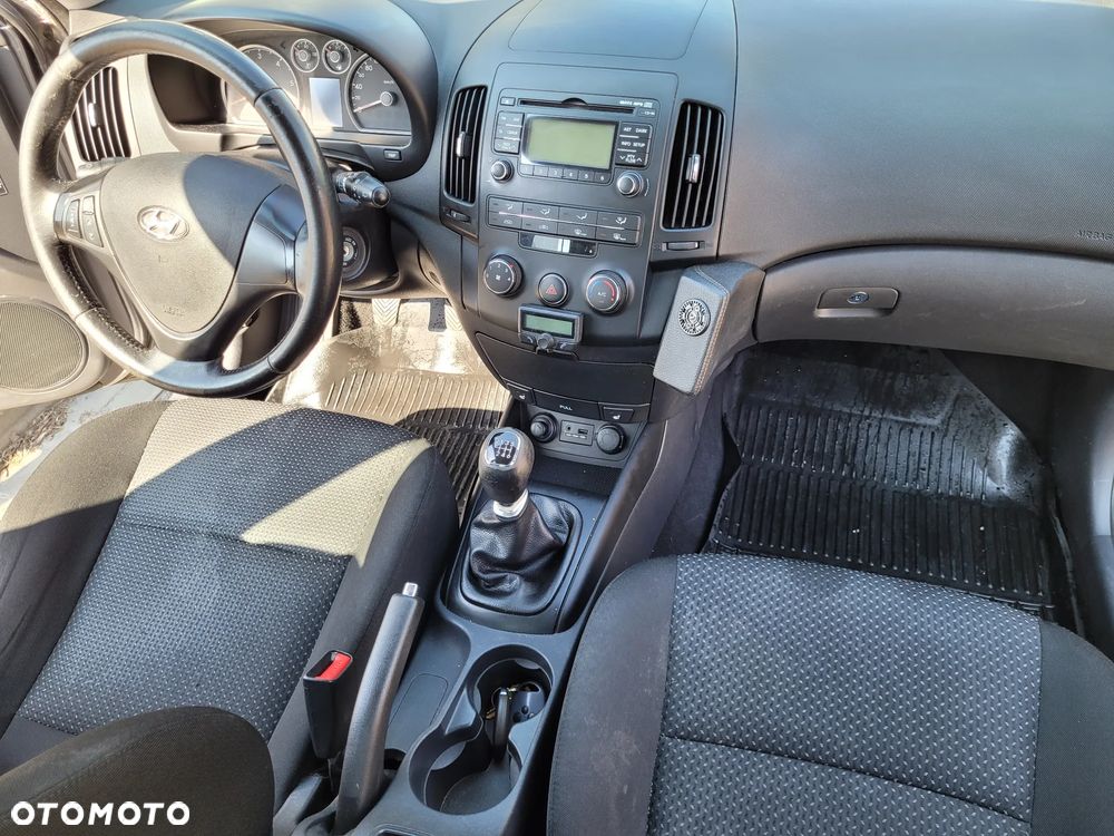 Hyundai i30 1.6 CRDi Base - 11