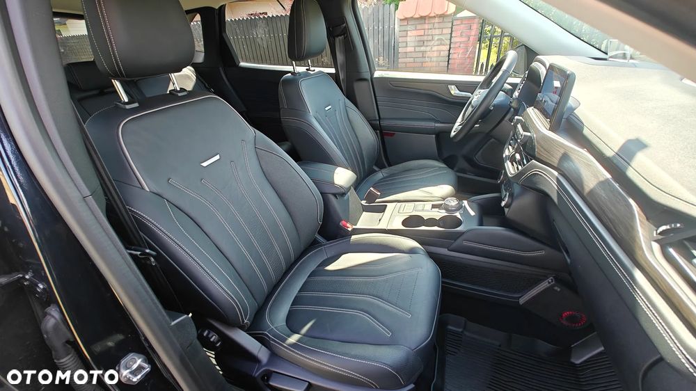 Ford Kuga - 12