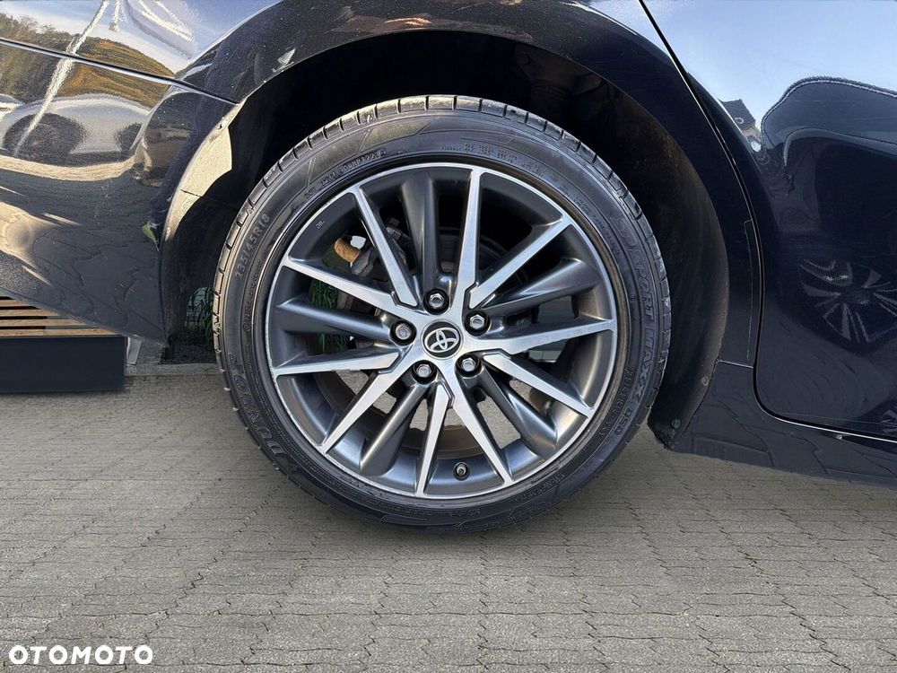 Toyota Camry 2.5 Hybrid Executive CVT - 26