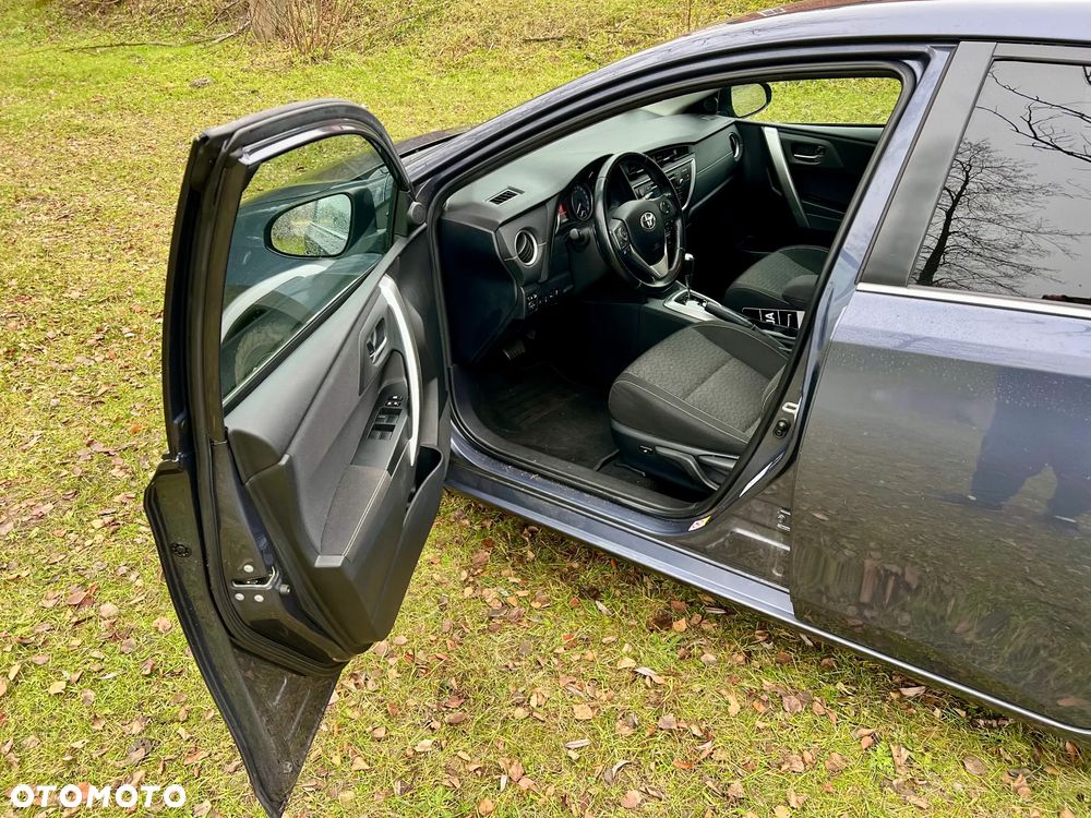 Toyota Auris 1.6 Valvematic Multidrive S Executive - 9