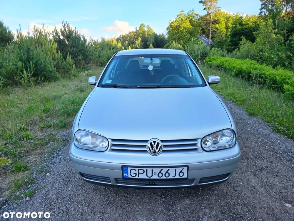 Volkswagen Golf - 3