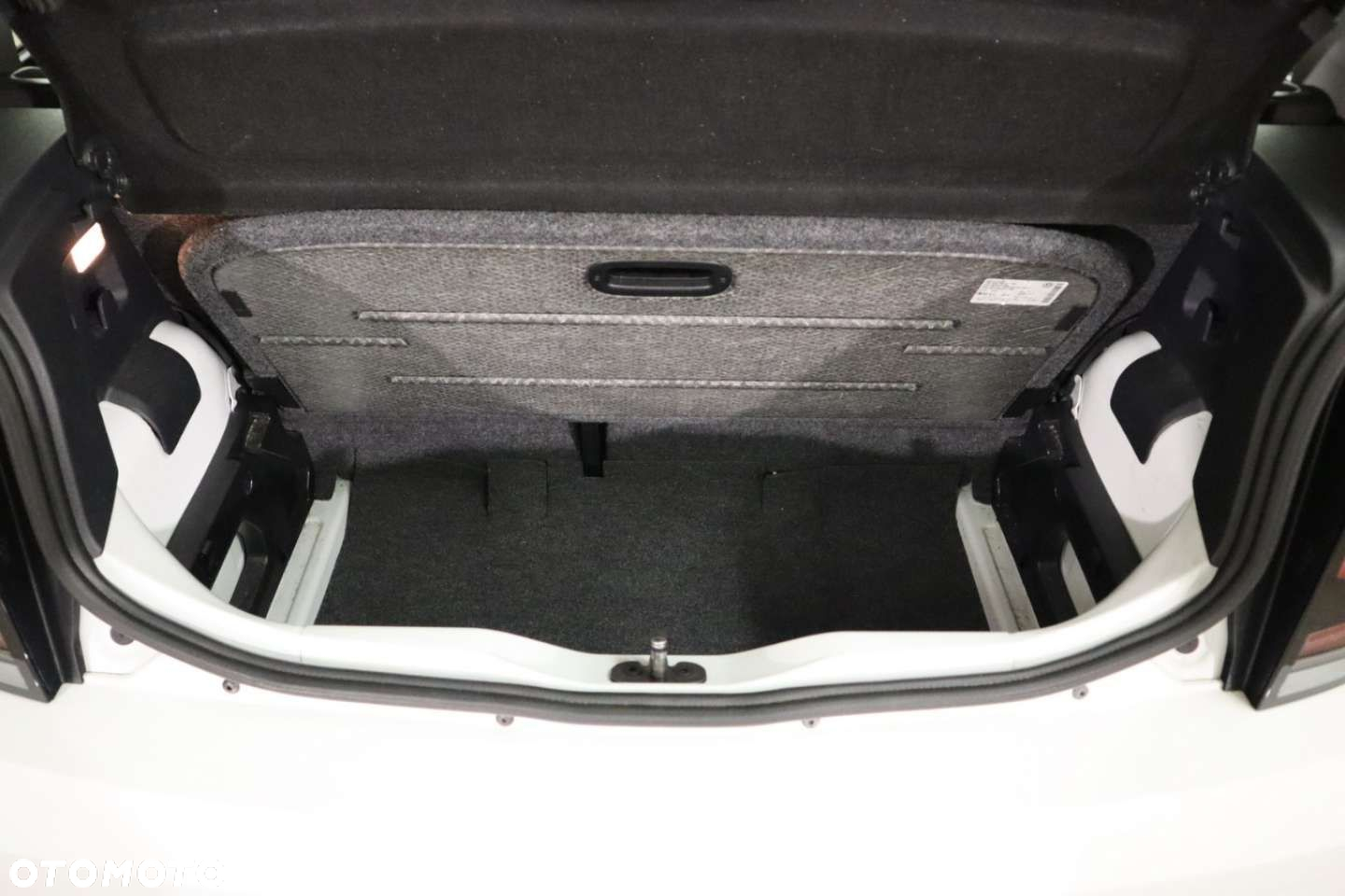 Volkswagen up! e-up - 9