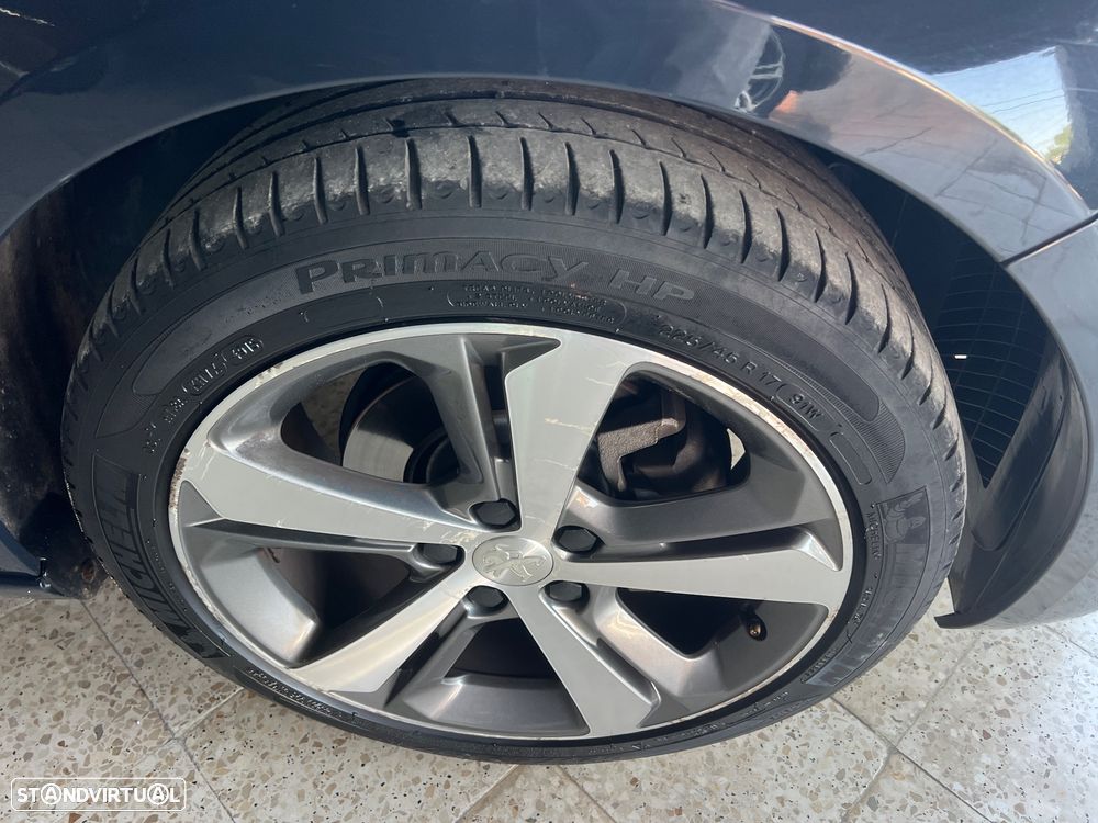 Peugeot 308 1.6 BlueHDi Allure J17 - 2