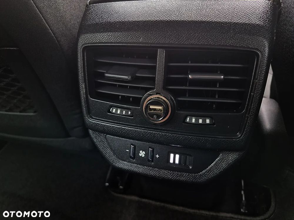 Peugeot 5008 - 16
