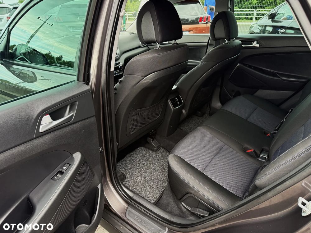 Hyundai Tucson blue 1.7 CRDi 2WD DCT Premium - 9