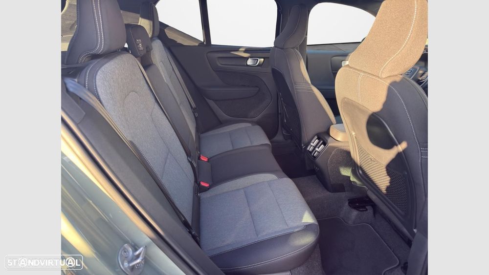 Volvo XC 40 2.0 B3 Core - 14