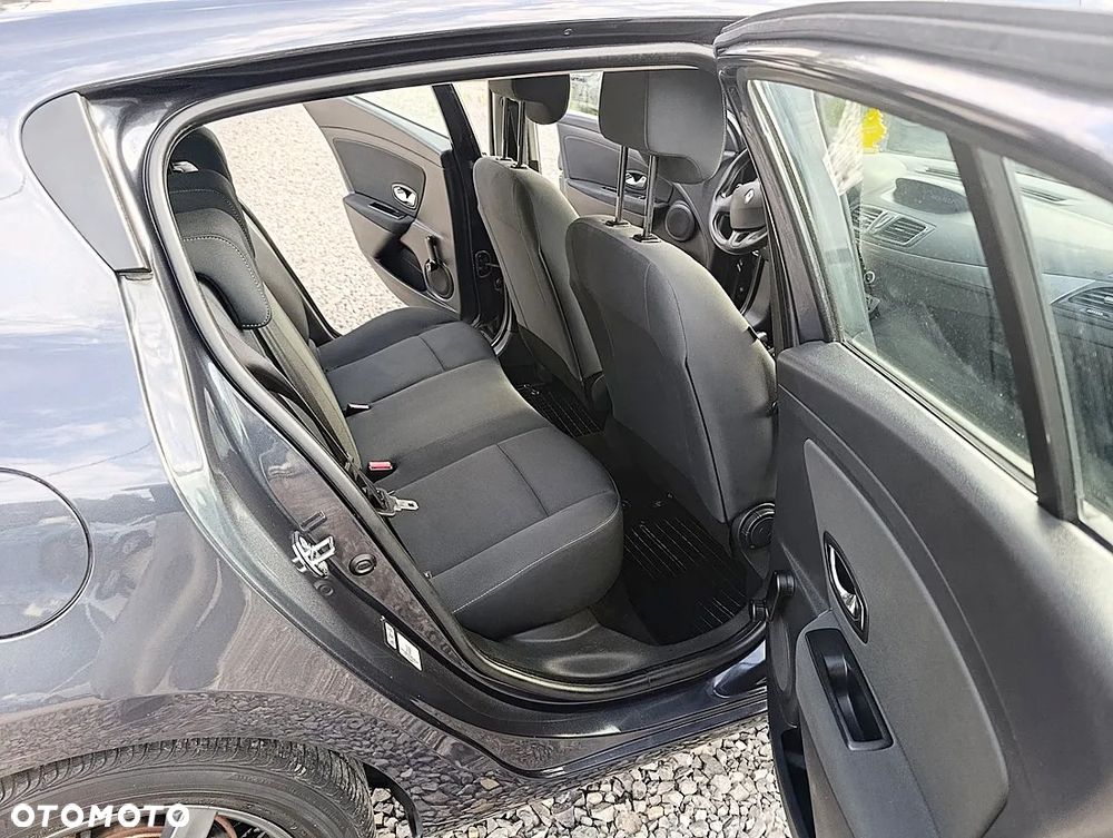 Renault Megane 1.6 16V Expression - 11