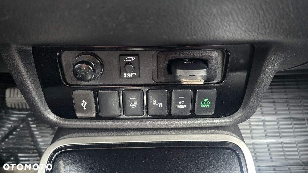 Mitsubishi Outlander - 15