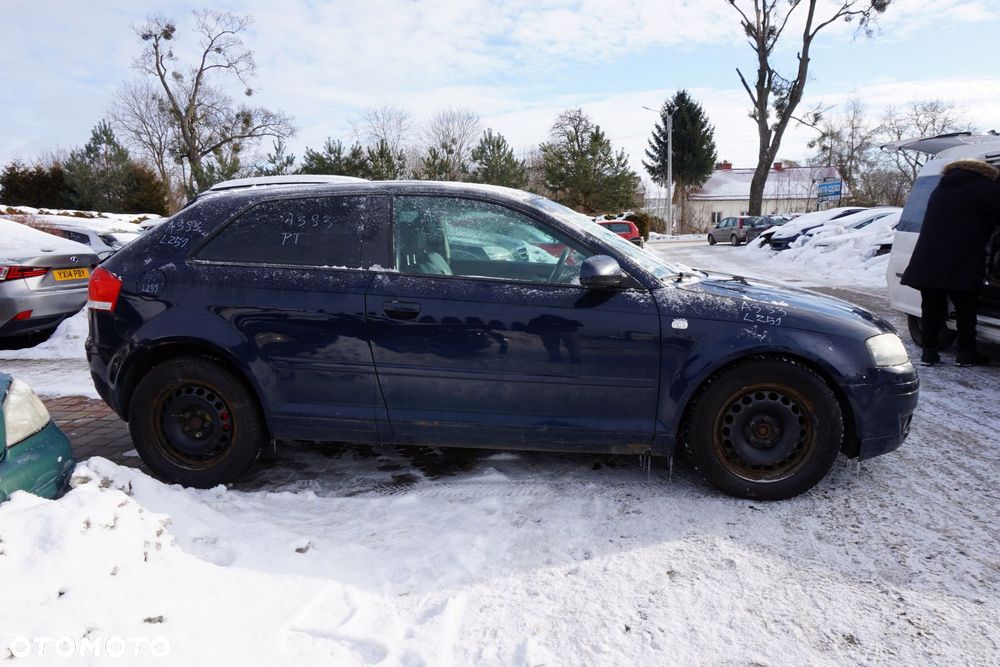 AUDI A3 8P 3D HB 2005 LZ5J 2.0 TFSI BLR 150KM GQP GRANATOWY na części - 6