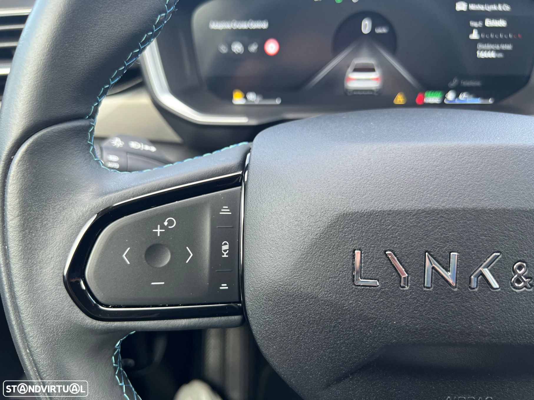 Lynk & Co 01 - 24